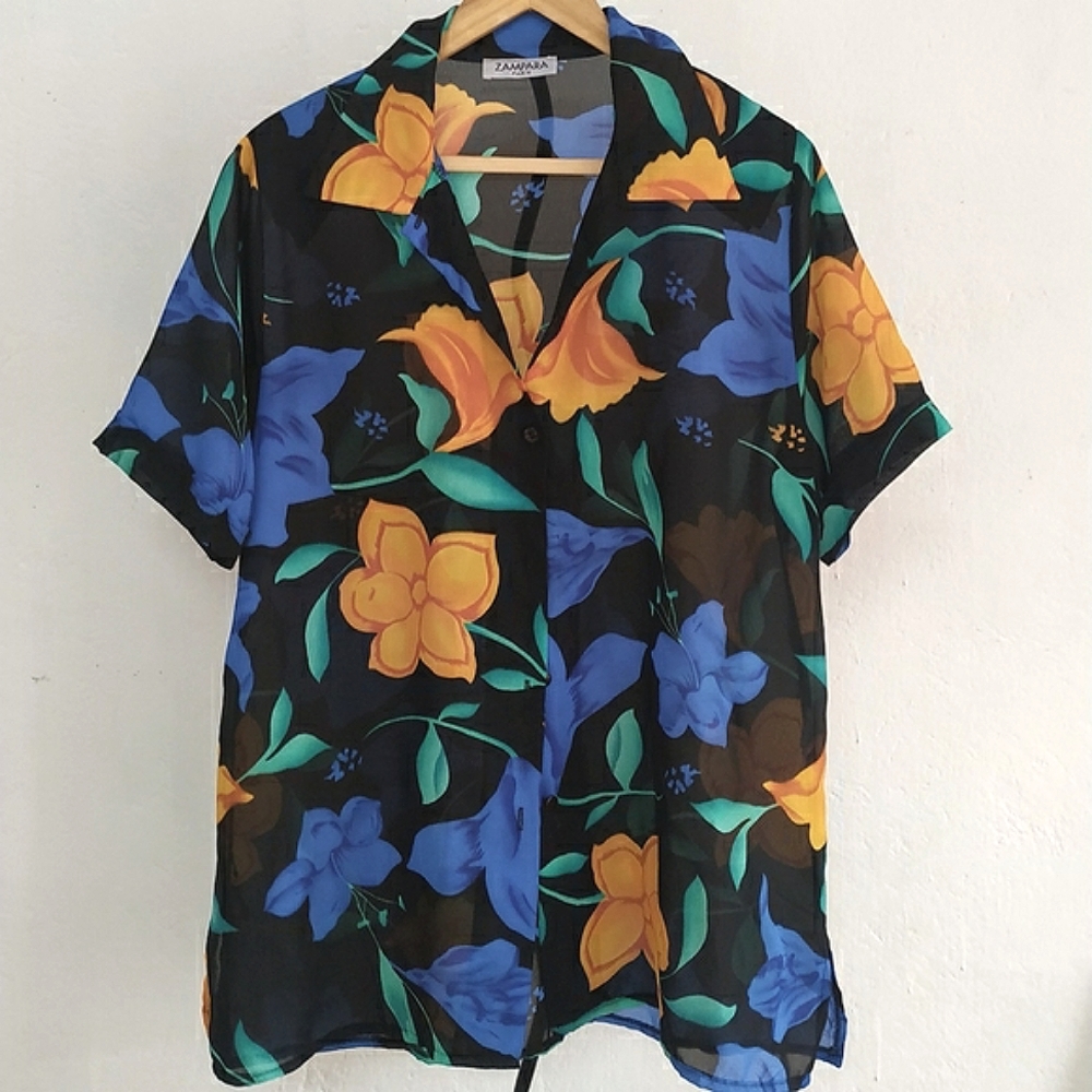 Button down Shirt - Picture 2 of 5